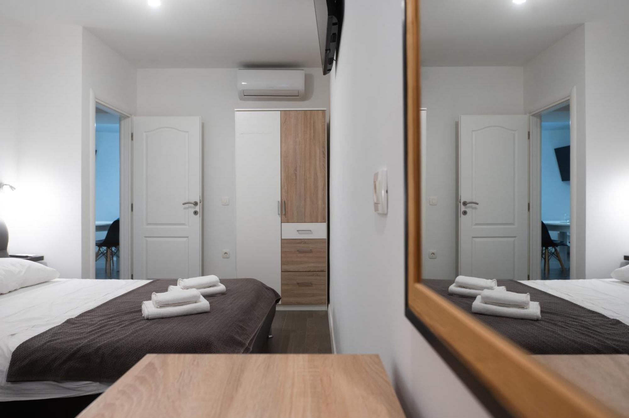Pyrotima Apartments Zadar Bagian luar foto