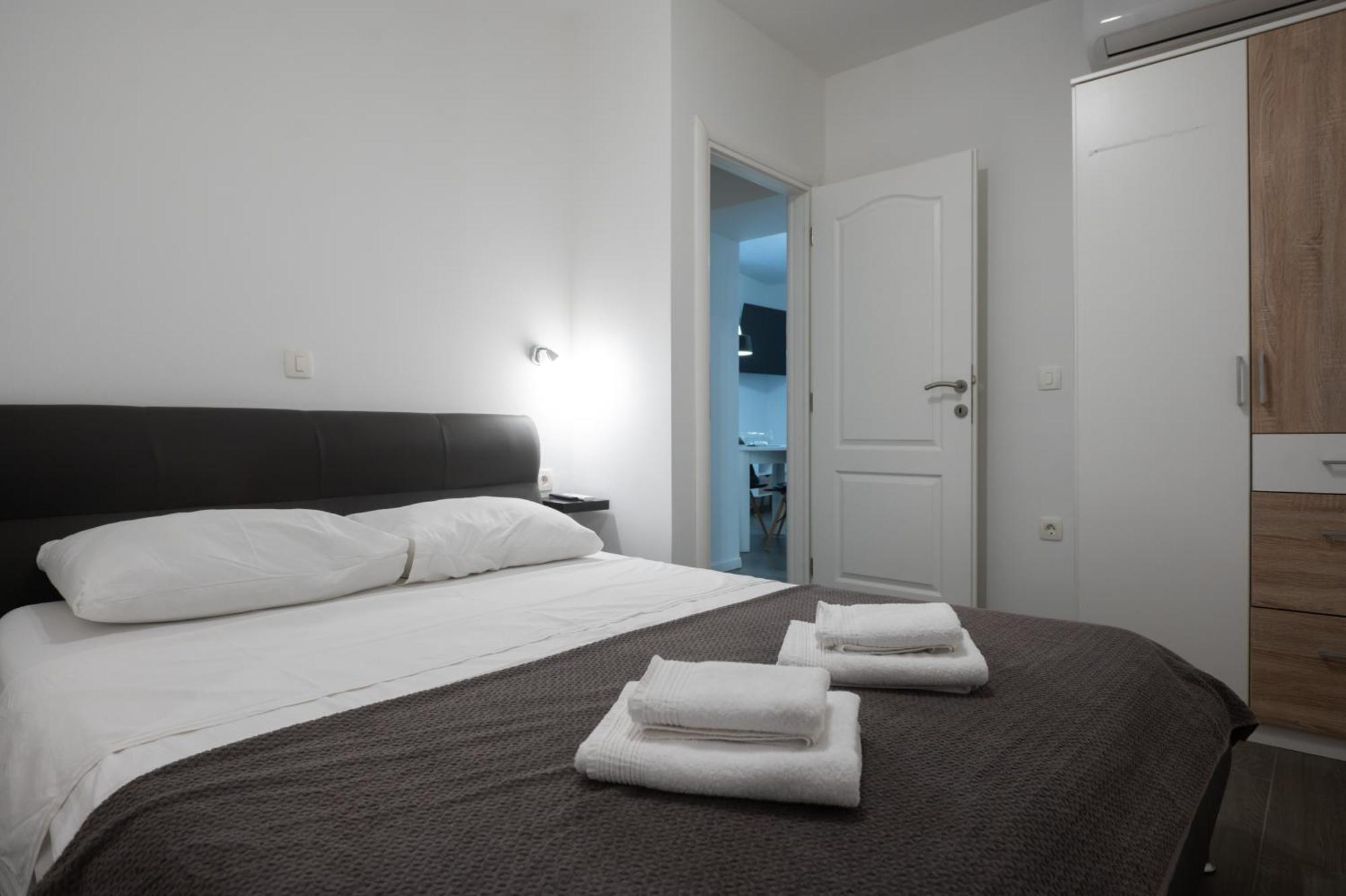 Pyrotima Apartments Zadar Bagian luar foto