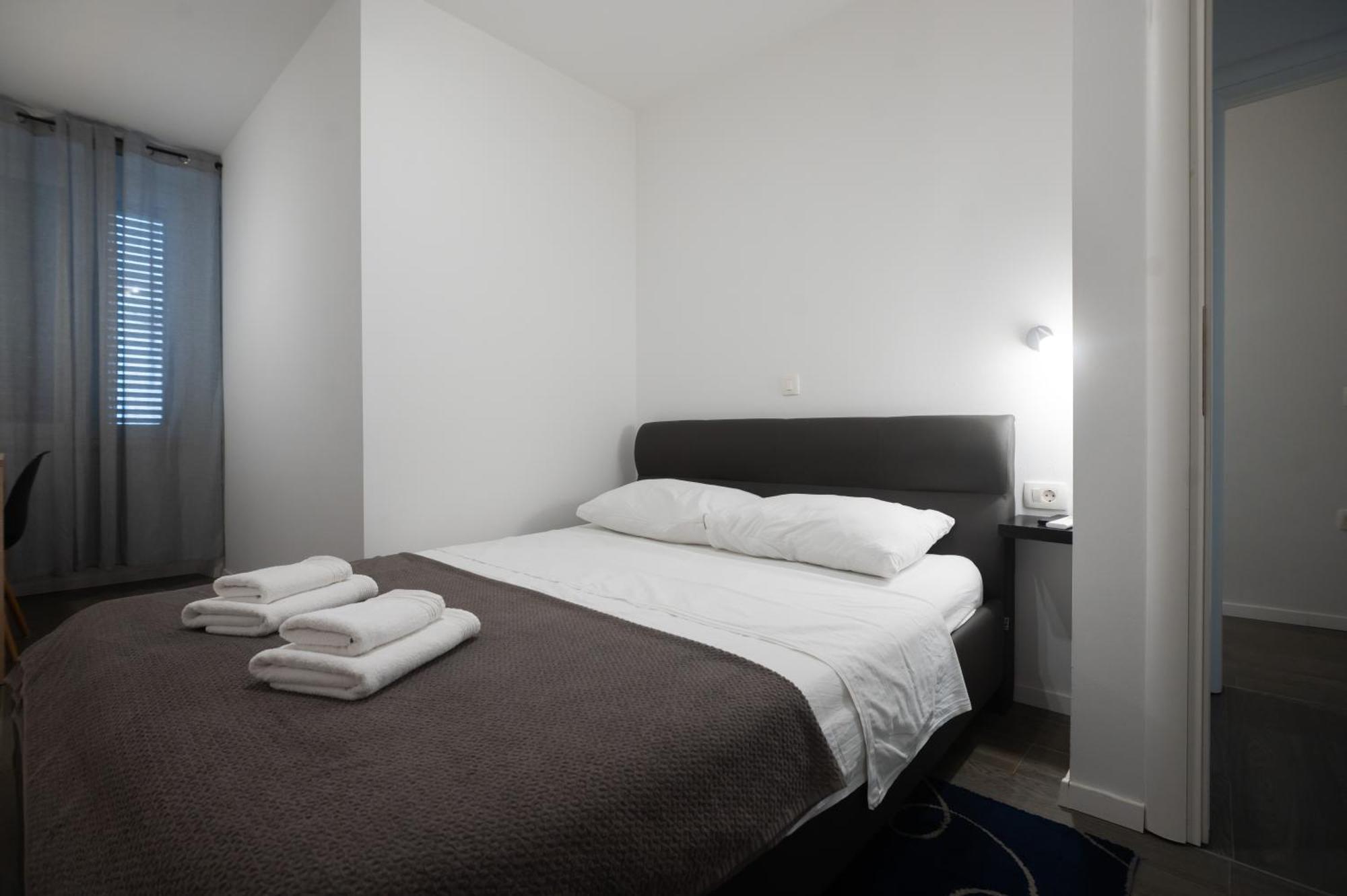 Pyrotima Apartments Zadar Bagian luar foto