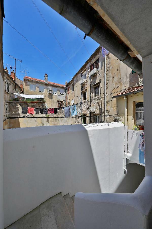 Pyrotima Apartments Zadar Bagian luar foto